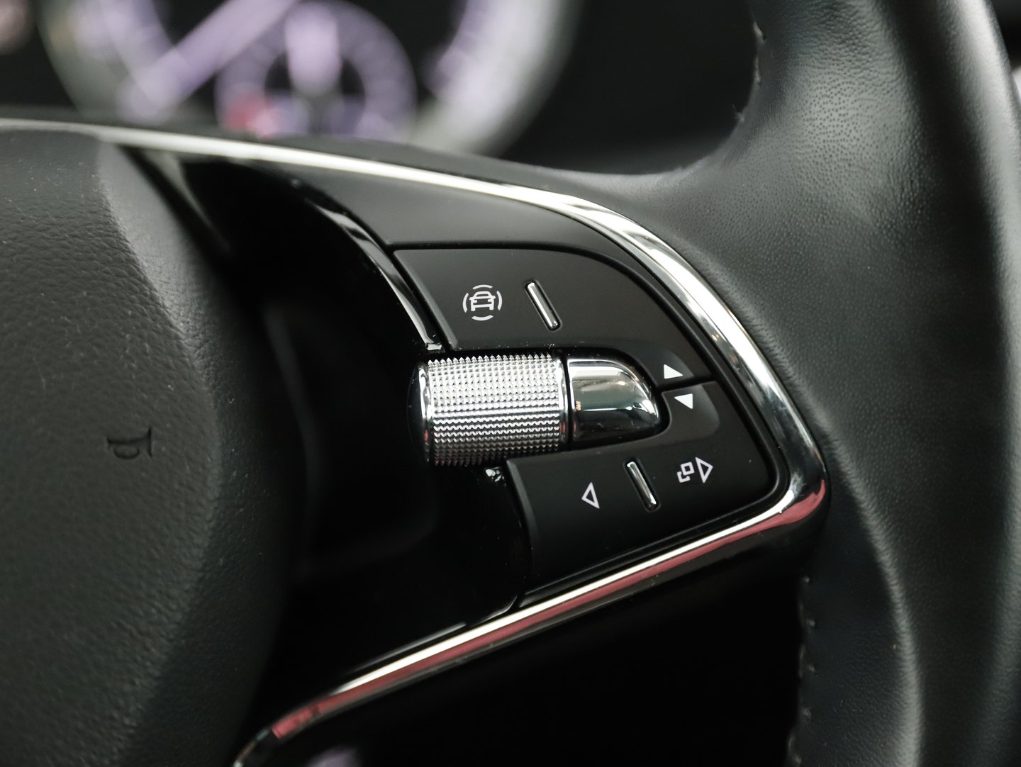 Škoda SUPERB Combi Style TDI SCR DSG | Bild 6 von 21