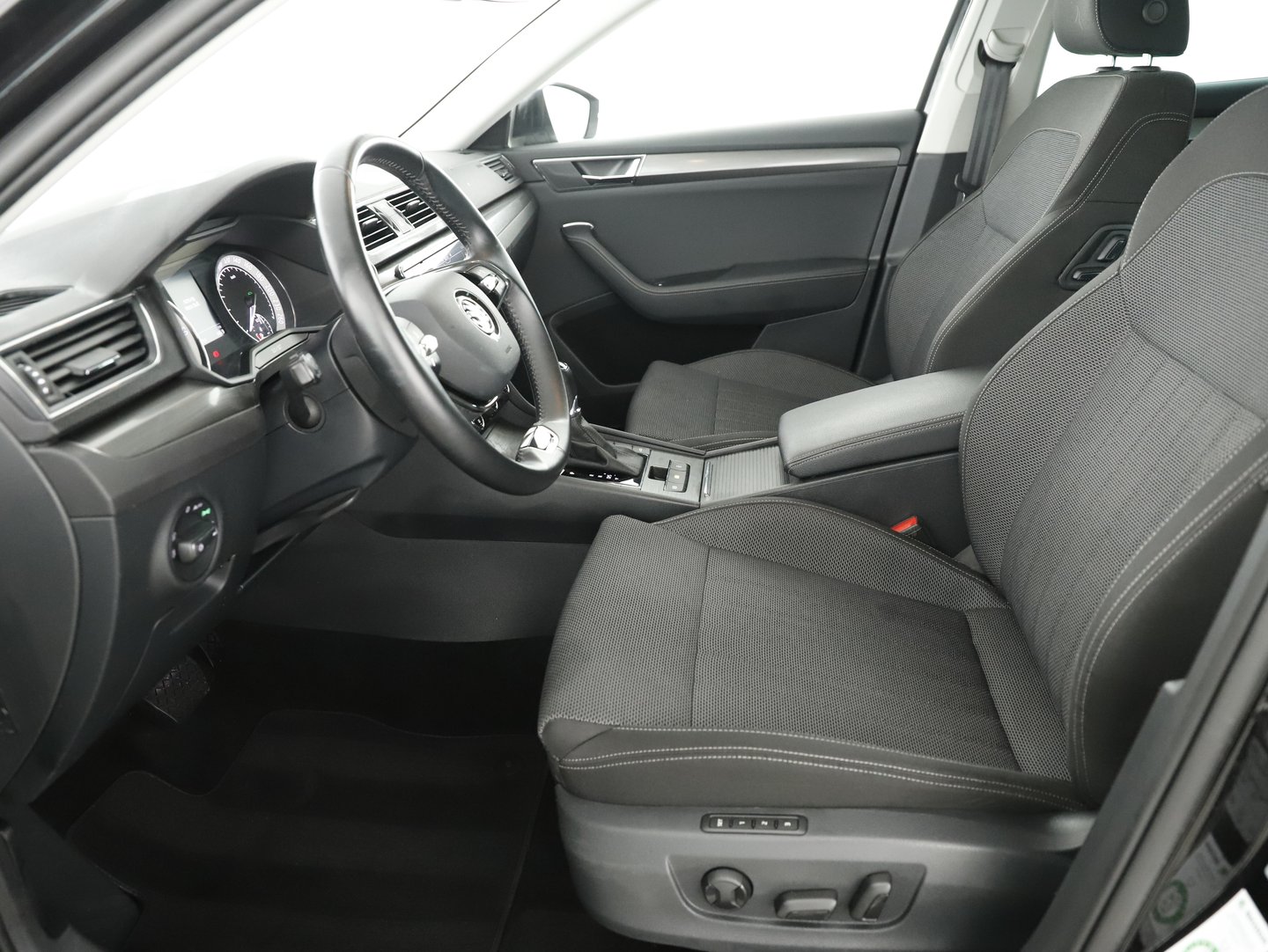 Škoda SUPERB Combi Style TDI SCR DSG | Bild 3 von 21