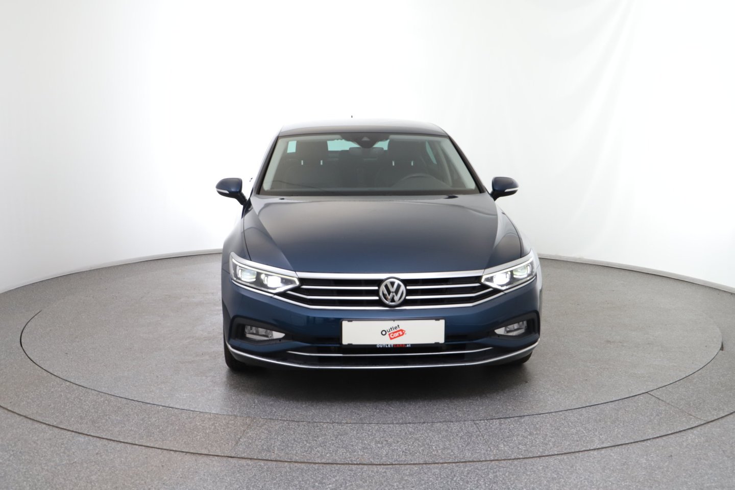 VW Passat Variant Highline TDI SCR DSG | Bild 8 von 28