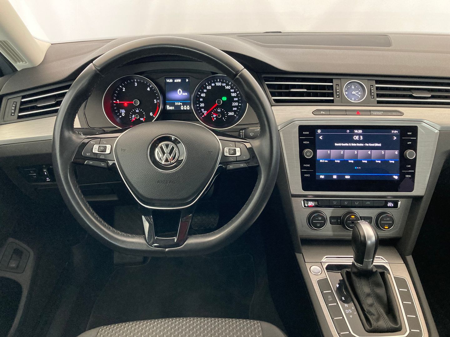 VW Passat Trendline 1,6 TDI | Bild 11 von 25