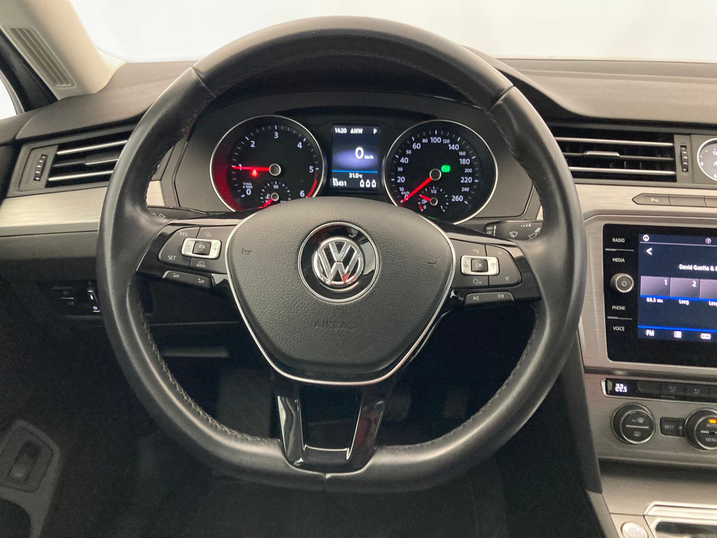 VW Passat Trendline 1,6 TDI | Bild 12 von 25