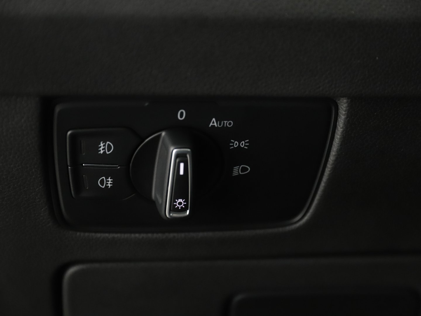 VW Passat Variant Business TDI | Bild 6 von 22