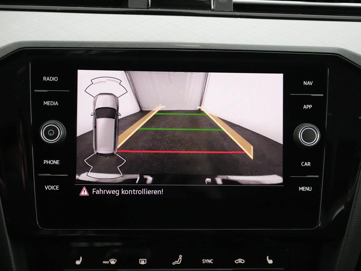 VW Passat Variant Business TDI | Bild 15 von 22
