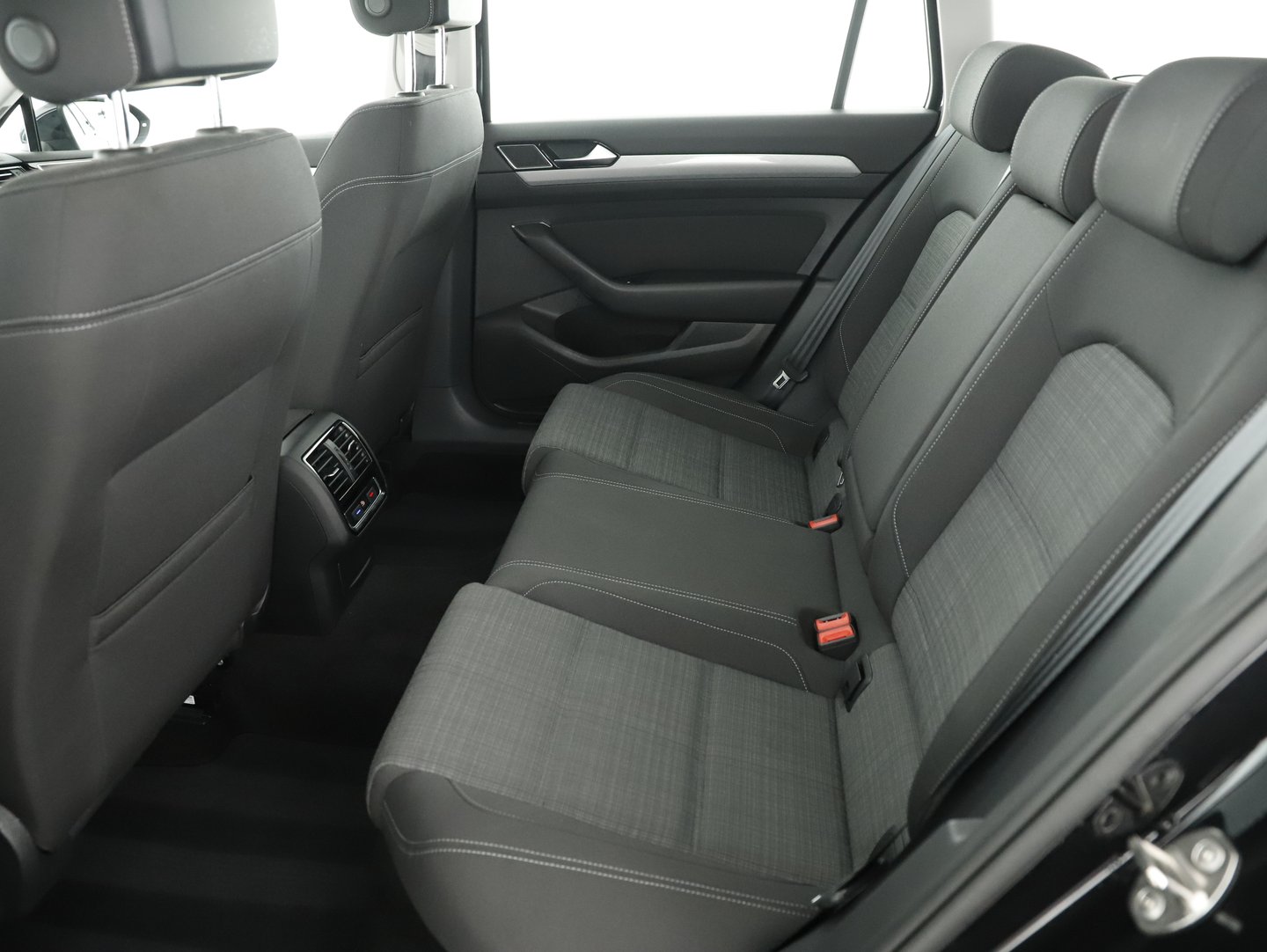 VW Passat Variant Business TDI | Bild 18 von 22