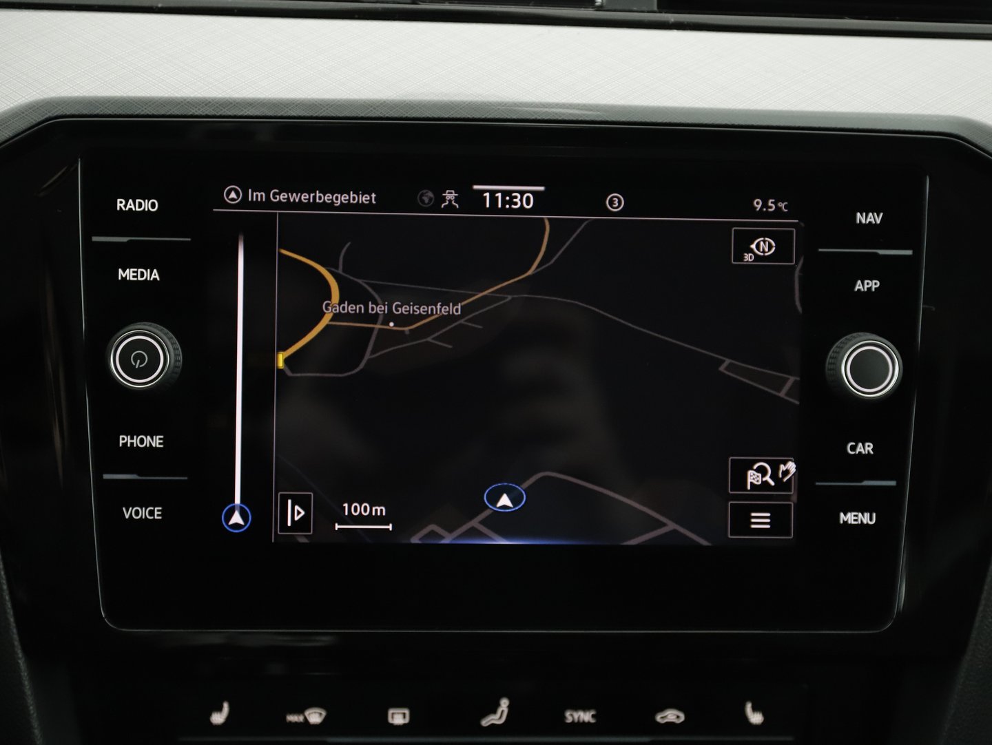 VW Passat Variant Business TDI | Bild 14 von 22