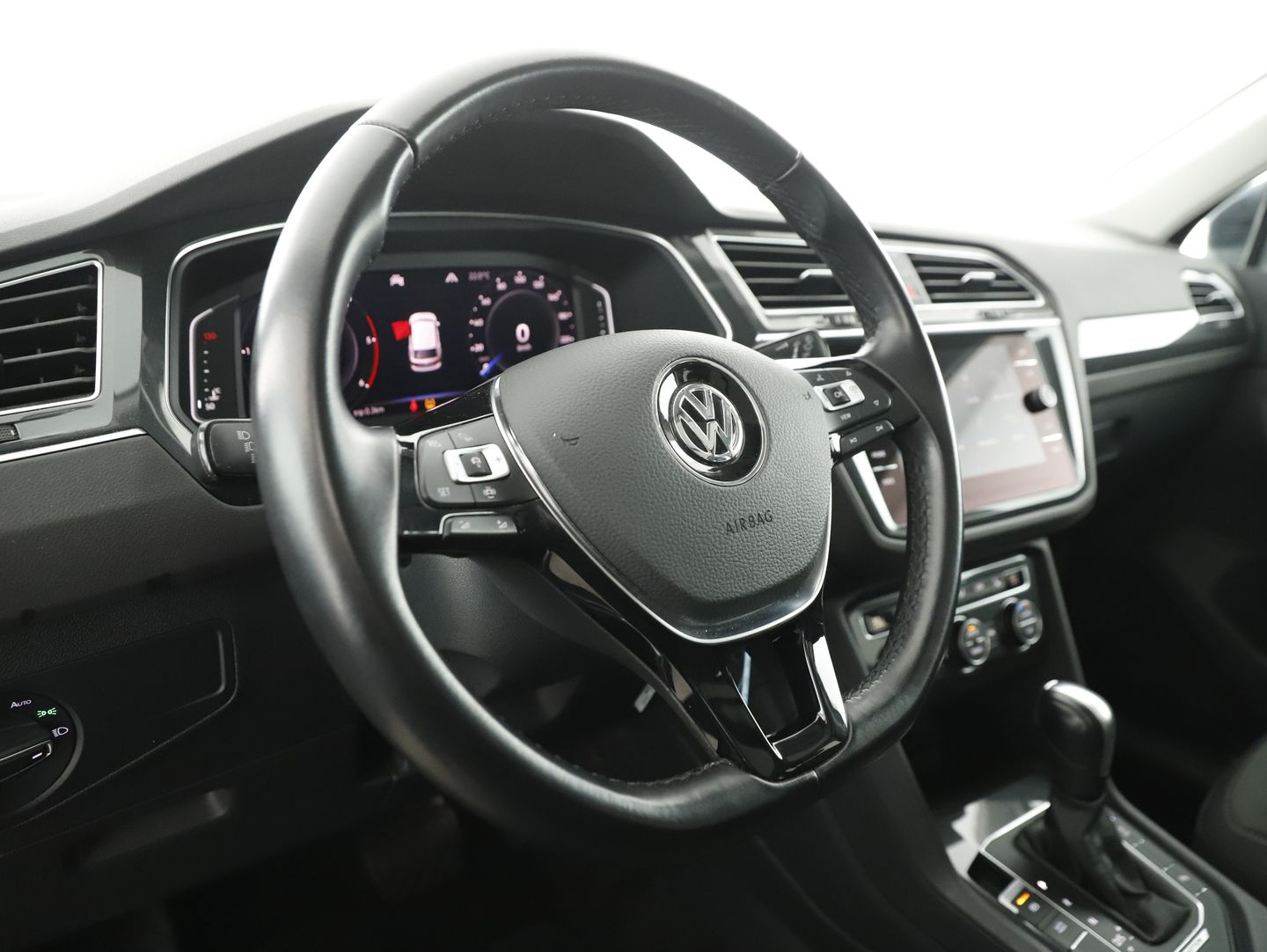 VW Tiguan 2,0 TDI SCR 4Motion Highline DSG | Bild 9 von 23