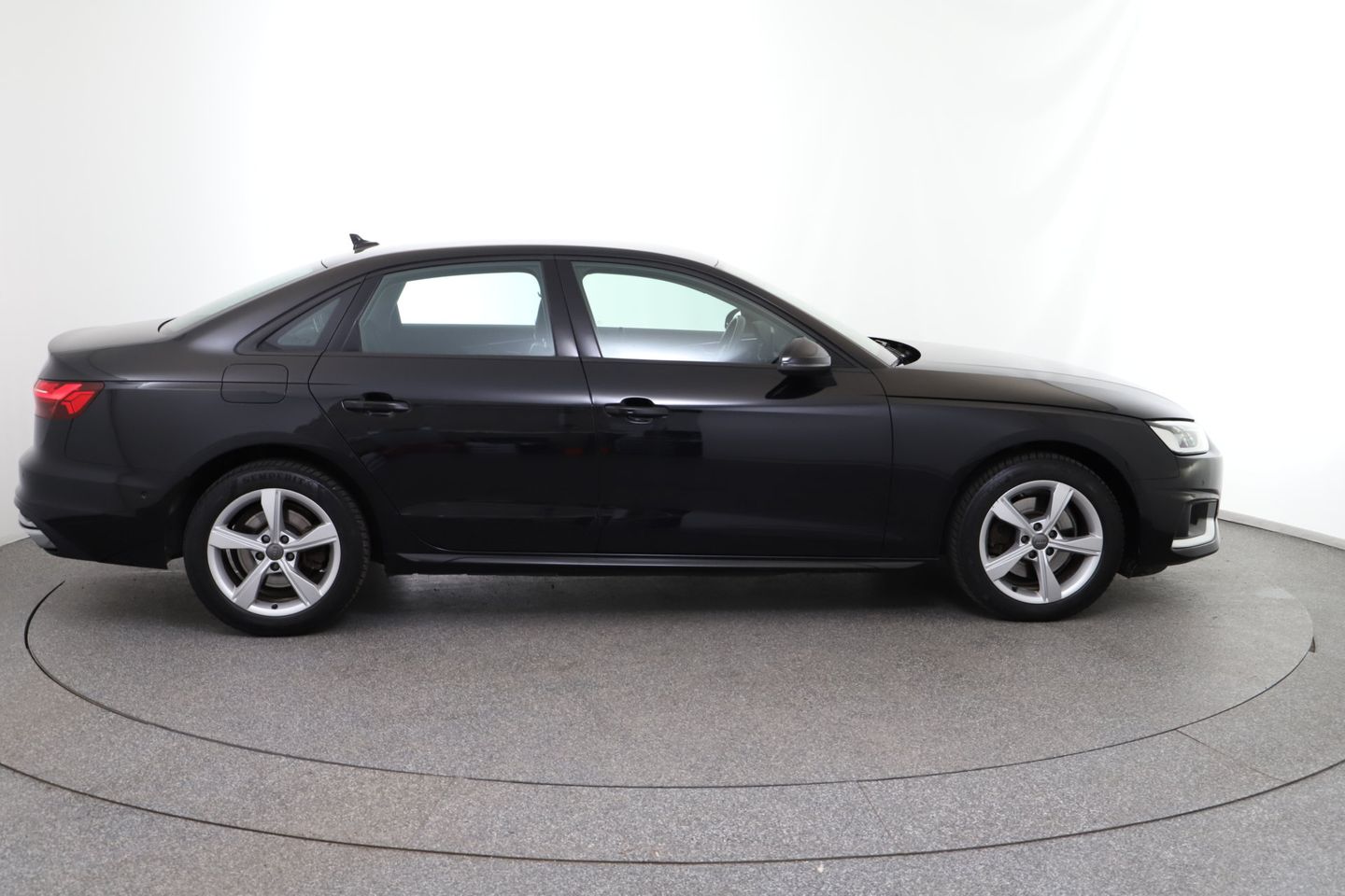 Audi A4 30 TDI advanced S-tronic | Bild 6 von 27