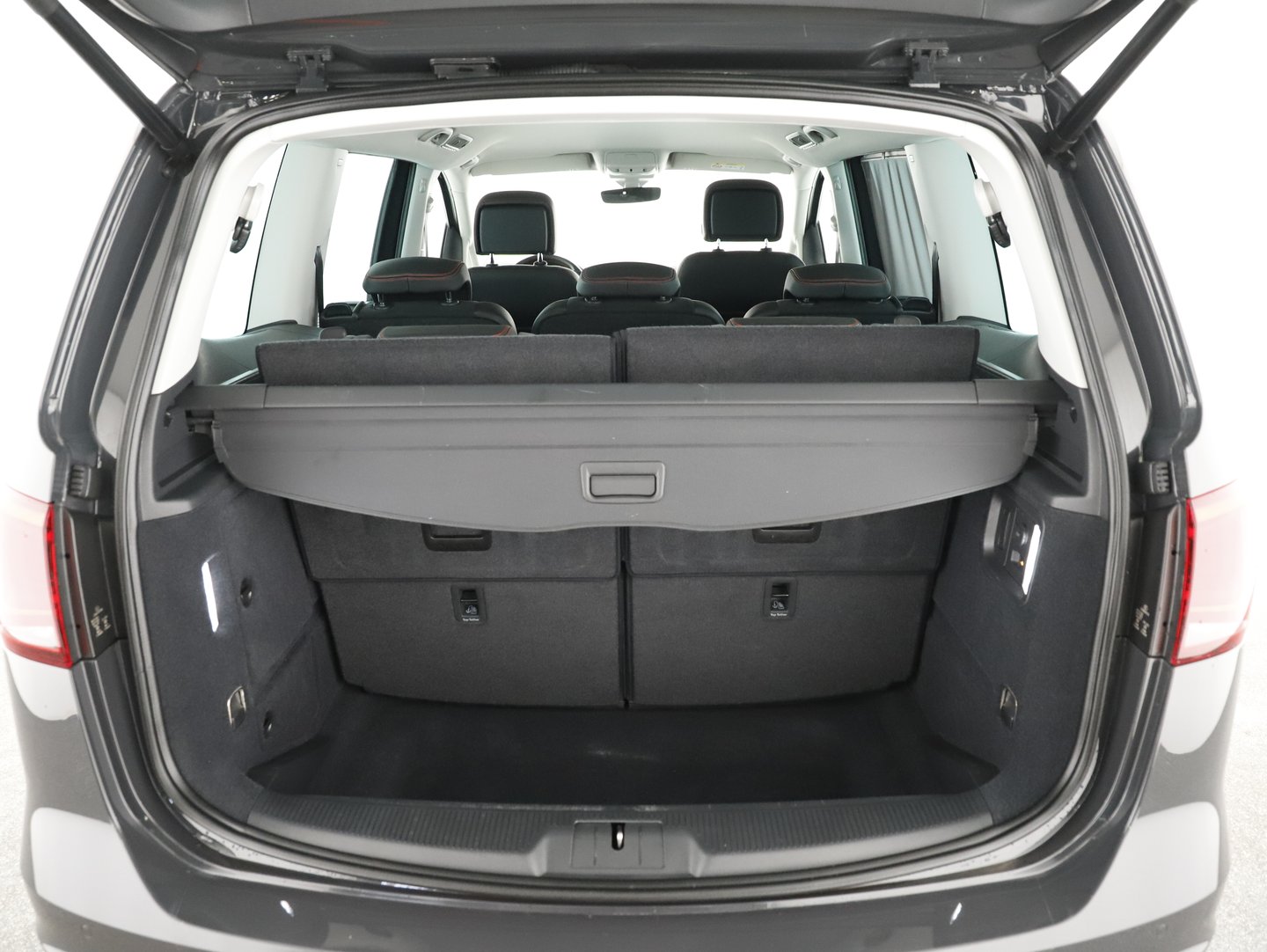 SEAT Alhambra Xcellence TDI DSG 4Drive | Bild 18 von 21