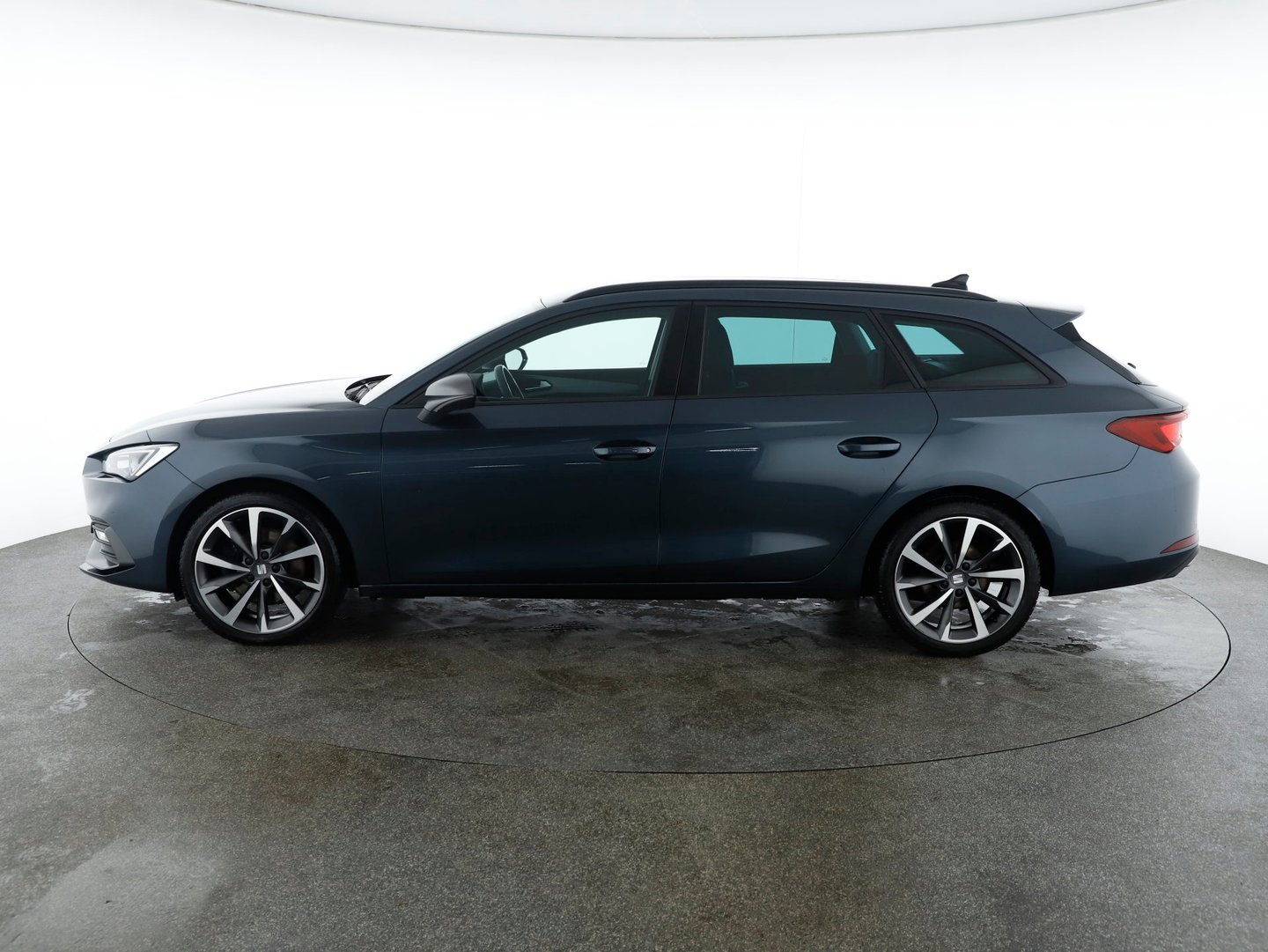 SEAT Leon SP Kombi FR 2.0 TDI DSG | Bild 8 von 28