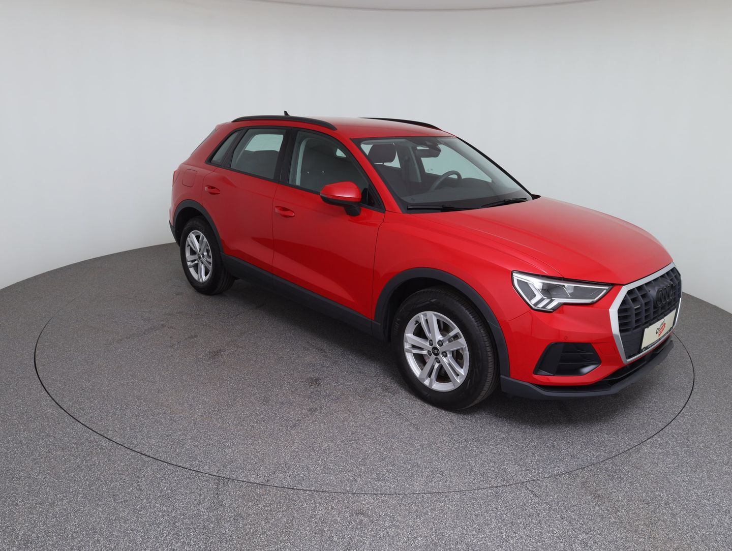 Audi Q3 40 TFSI quattro intense | Bild 3 von 14