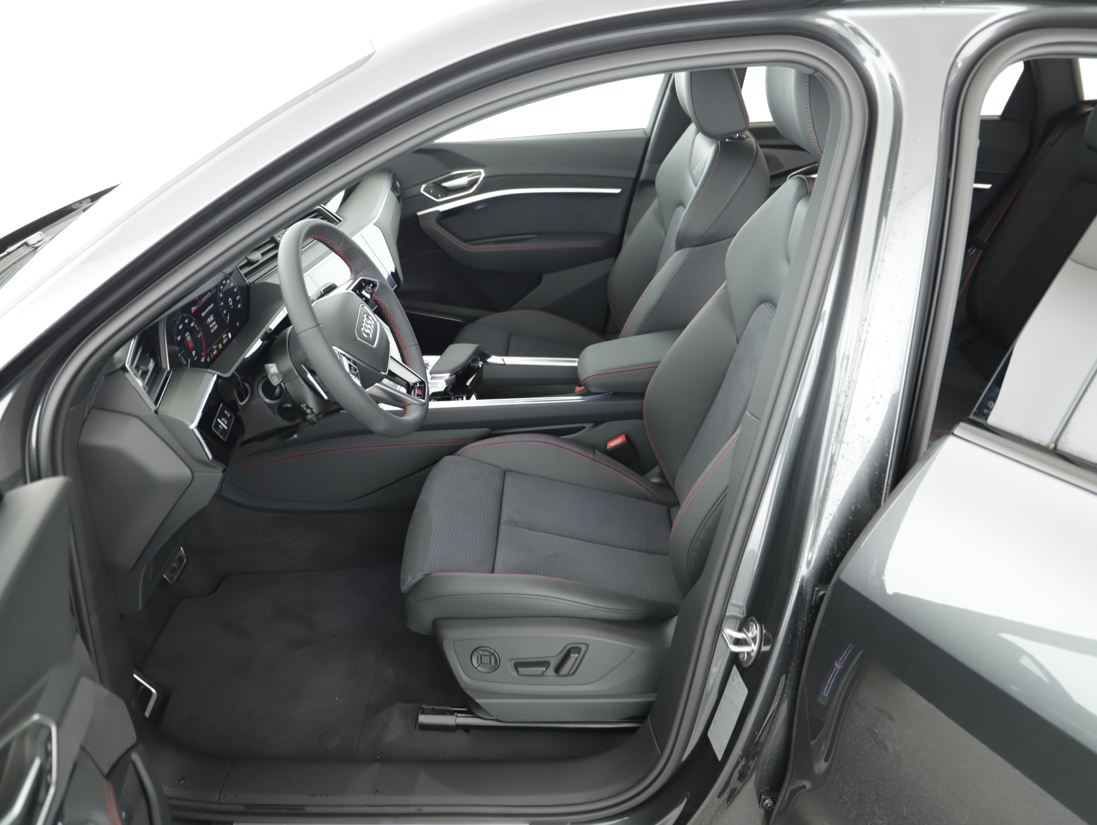 Audi Q8 Sportback e-tron 55 quattro S line