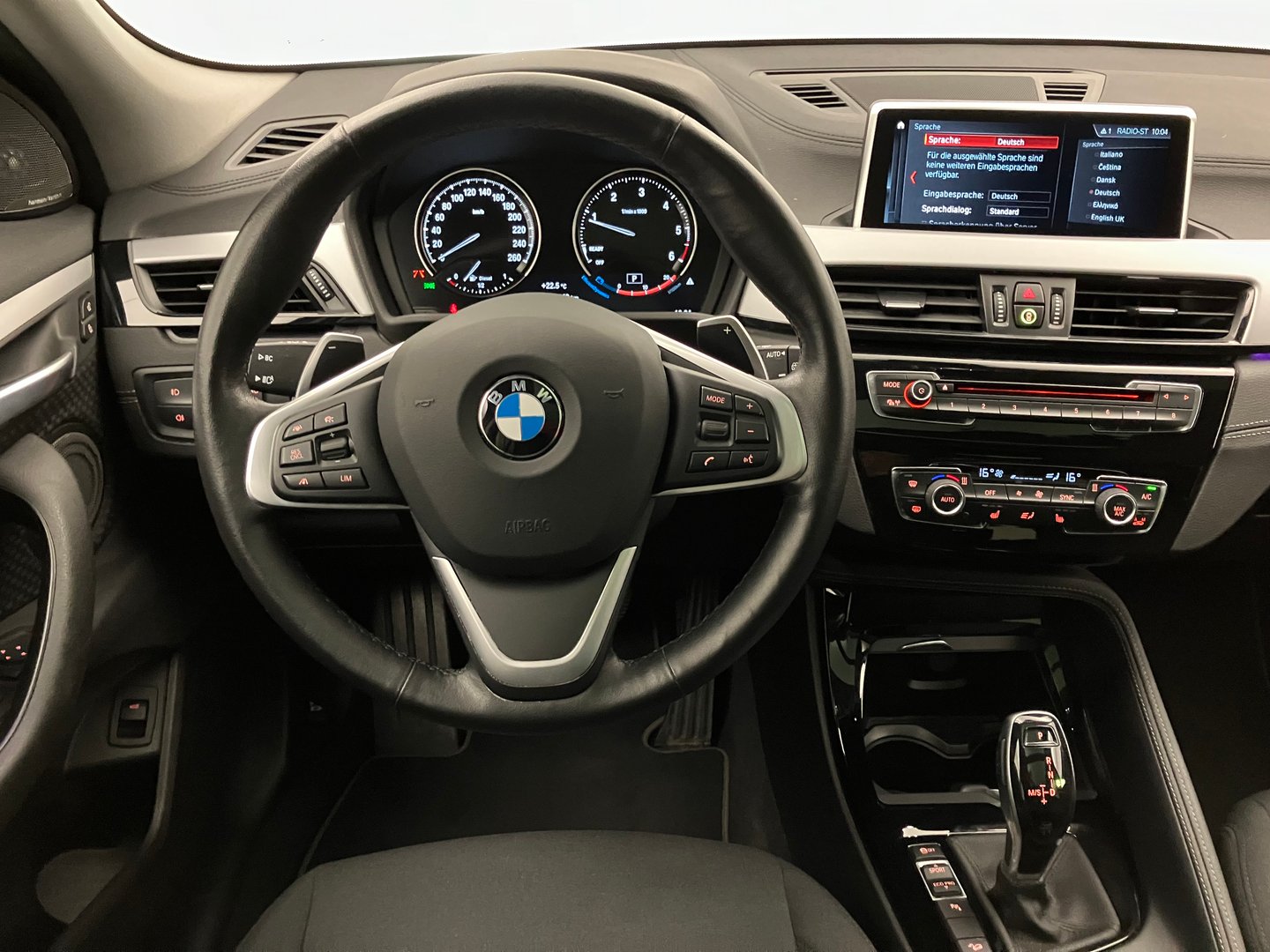 BMW X2 xDrive18d Advantage | Bild 11 von 30