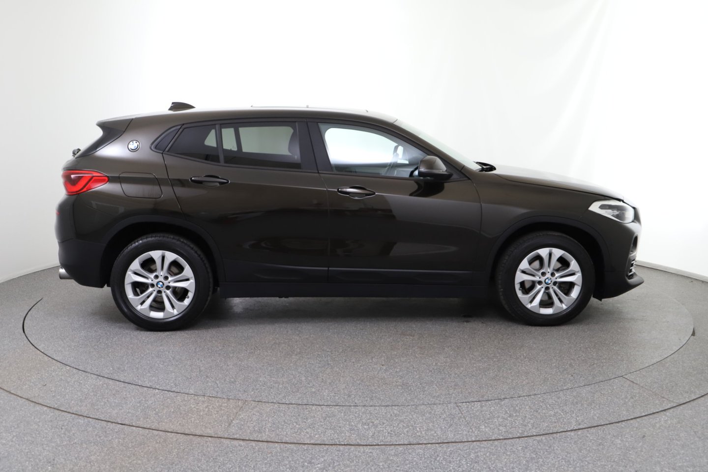 BMW X2 xDrive18d Advantage | Bild 6 von 30