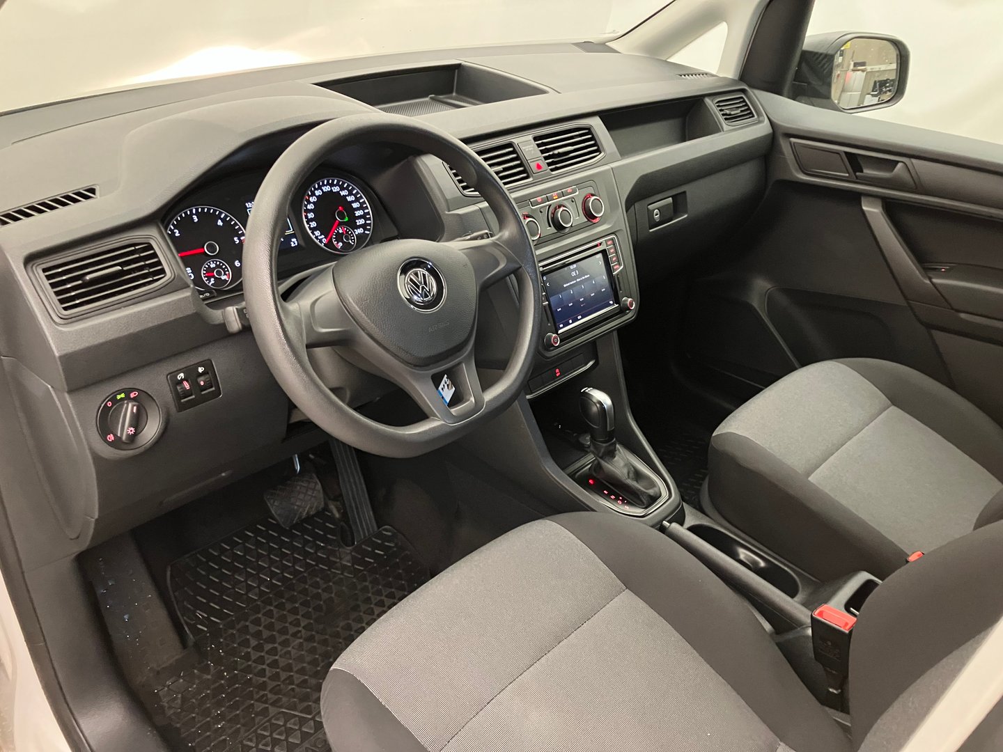 VW Caddy Maxi Kastenwagen TDI | Bild 13 von 21
