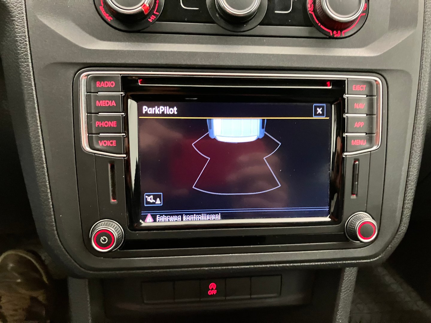 VW Caddy Maxi Kastenwagen TDI | Bild 17 von 21