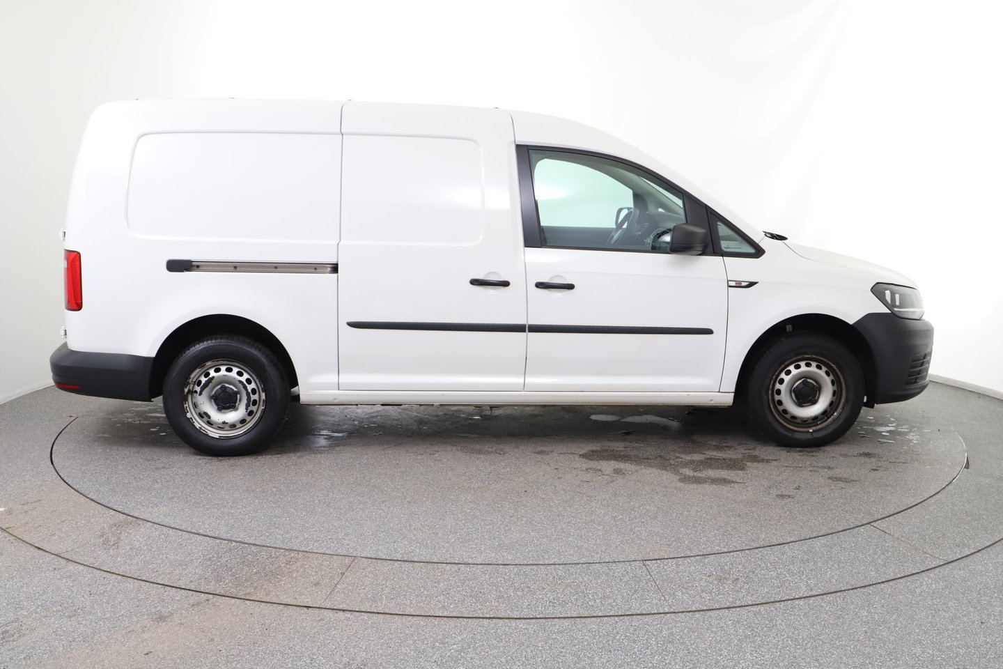 VW Caddy Maxi Kastenwagen TDI | Bild 6 von 21