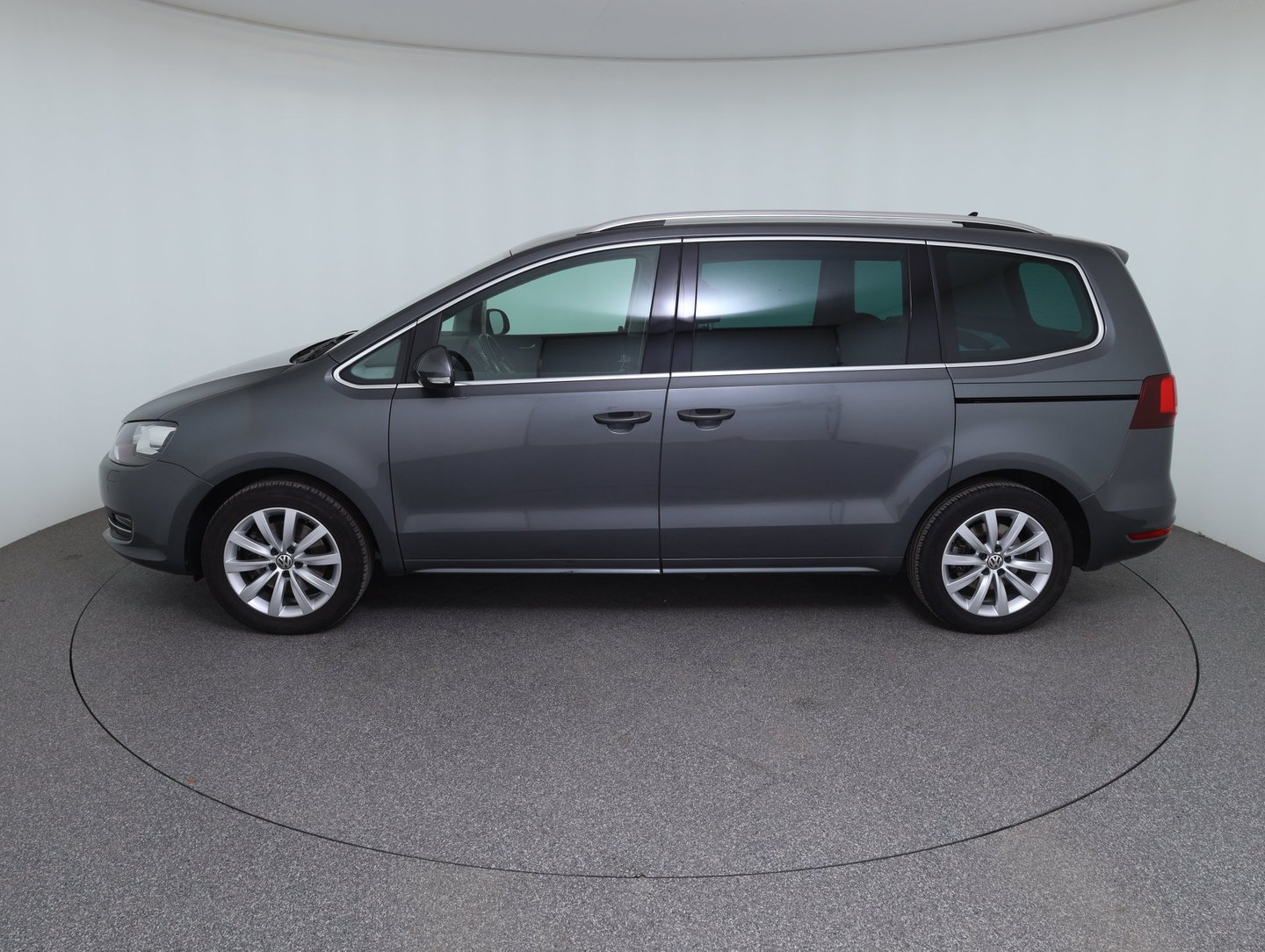 VW Sharan Business+ TDI SCR 5-Sitzer | Bild 8 von 24