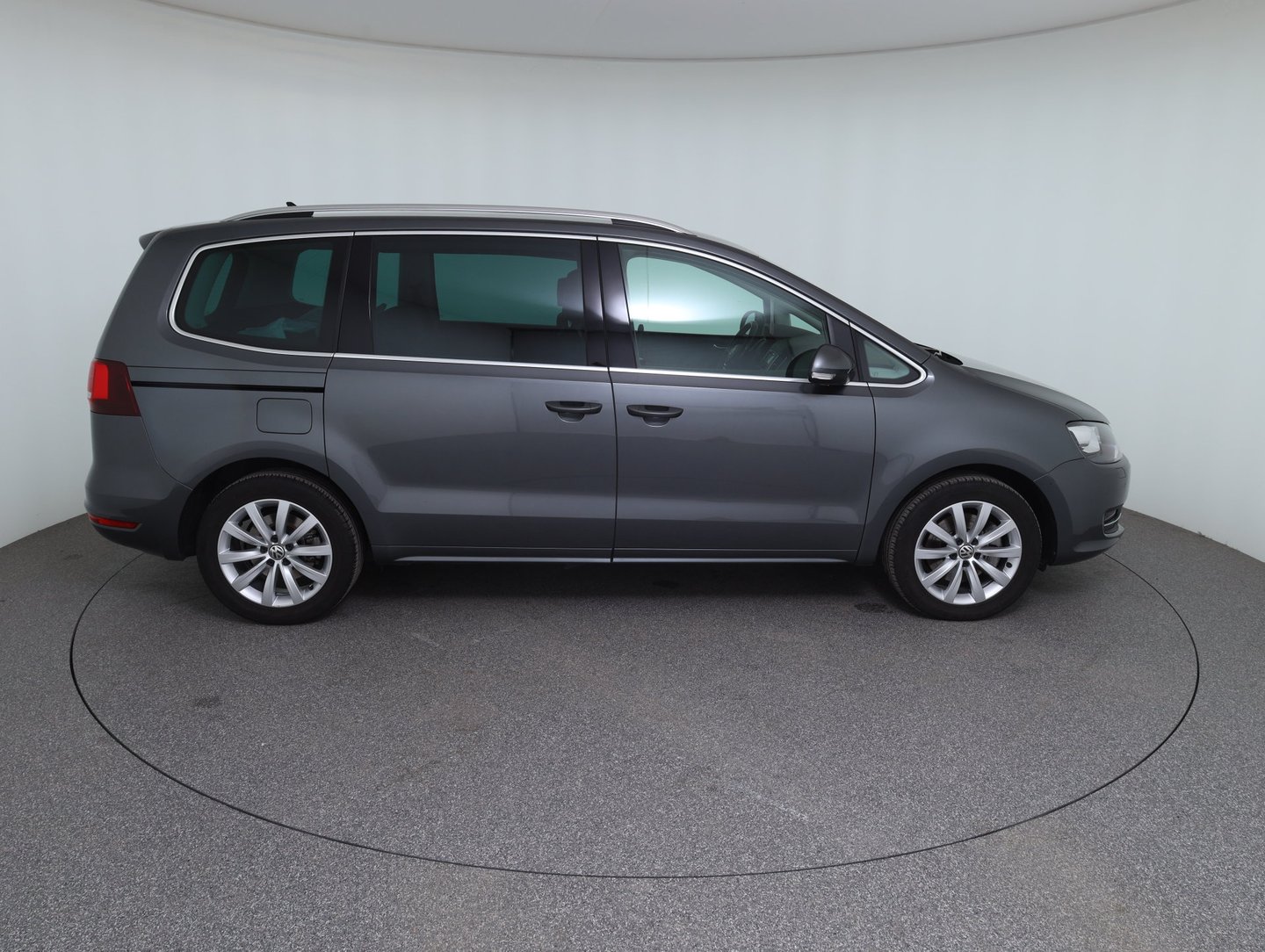 VW Sharan Business+ TDI SCR 5-Sitzer | Bild 4 von 24