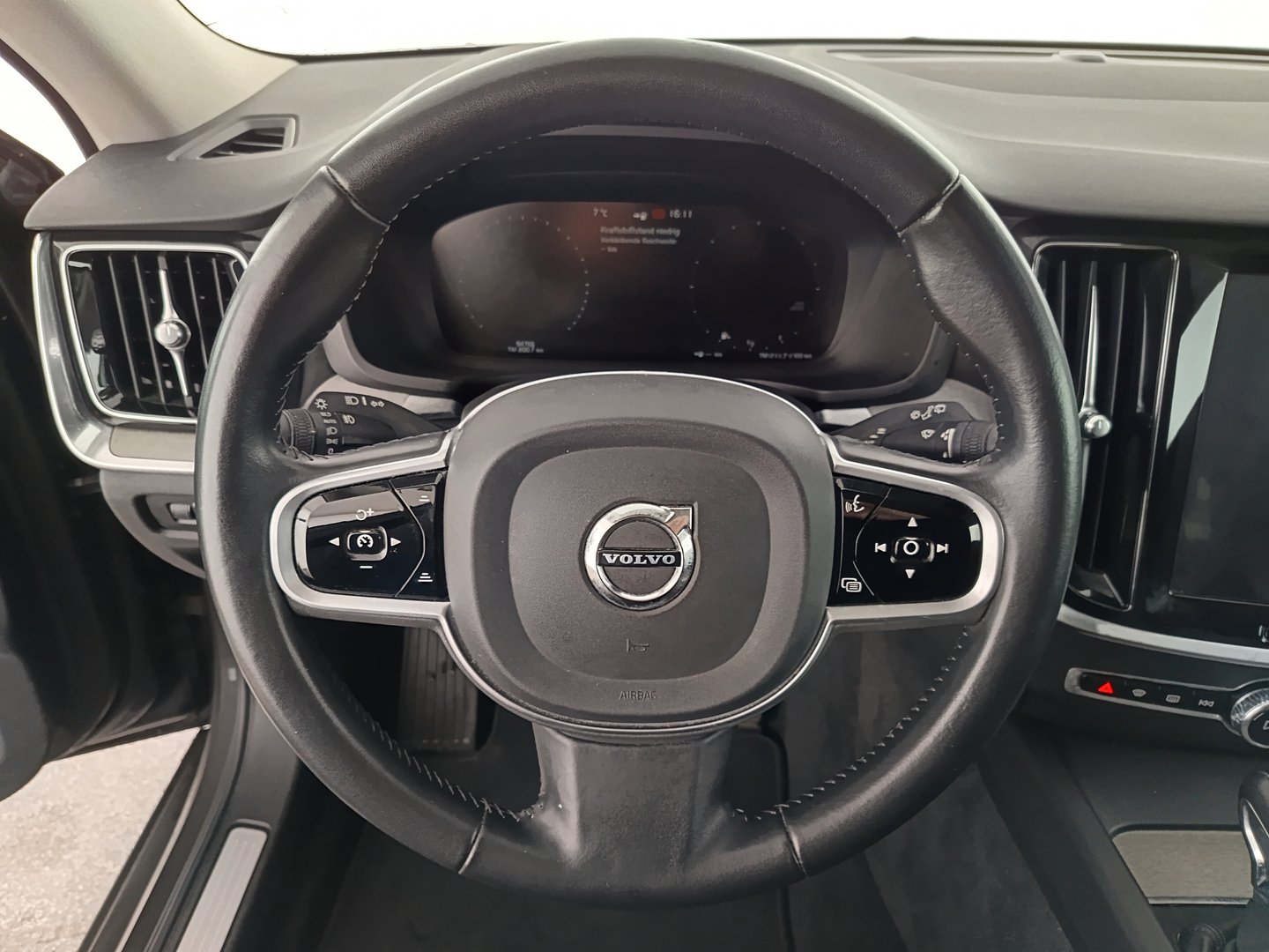 Volvo V60 D3 Inscription Geartronic | Bild 15 von 30