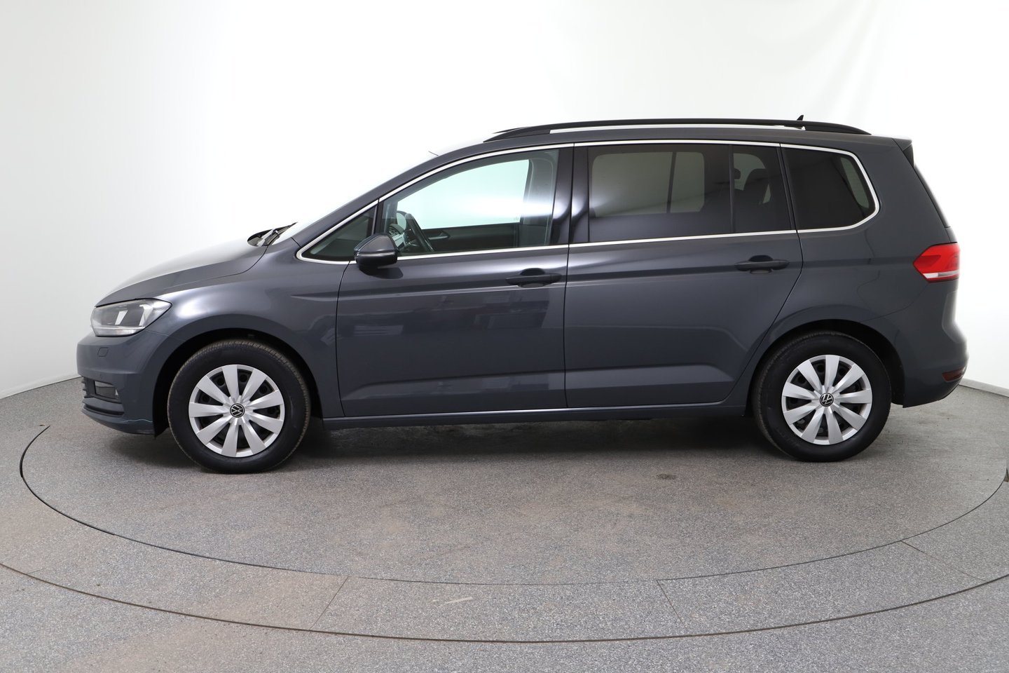 VW Touran Comfortline TSI DSG | Bild 2 von 28