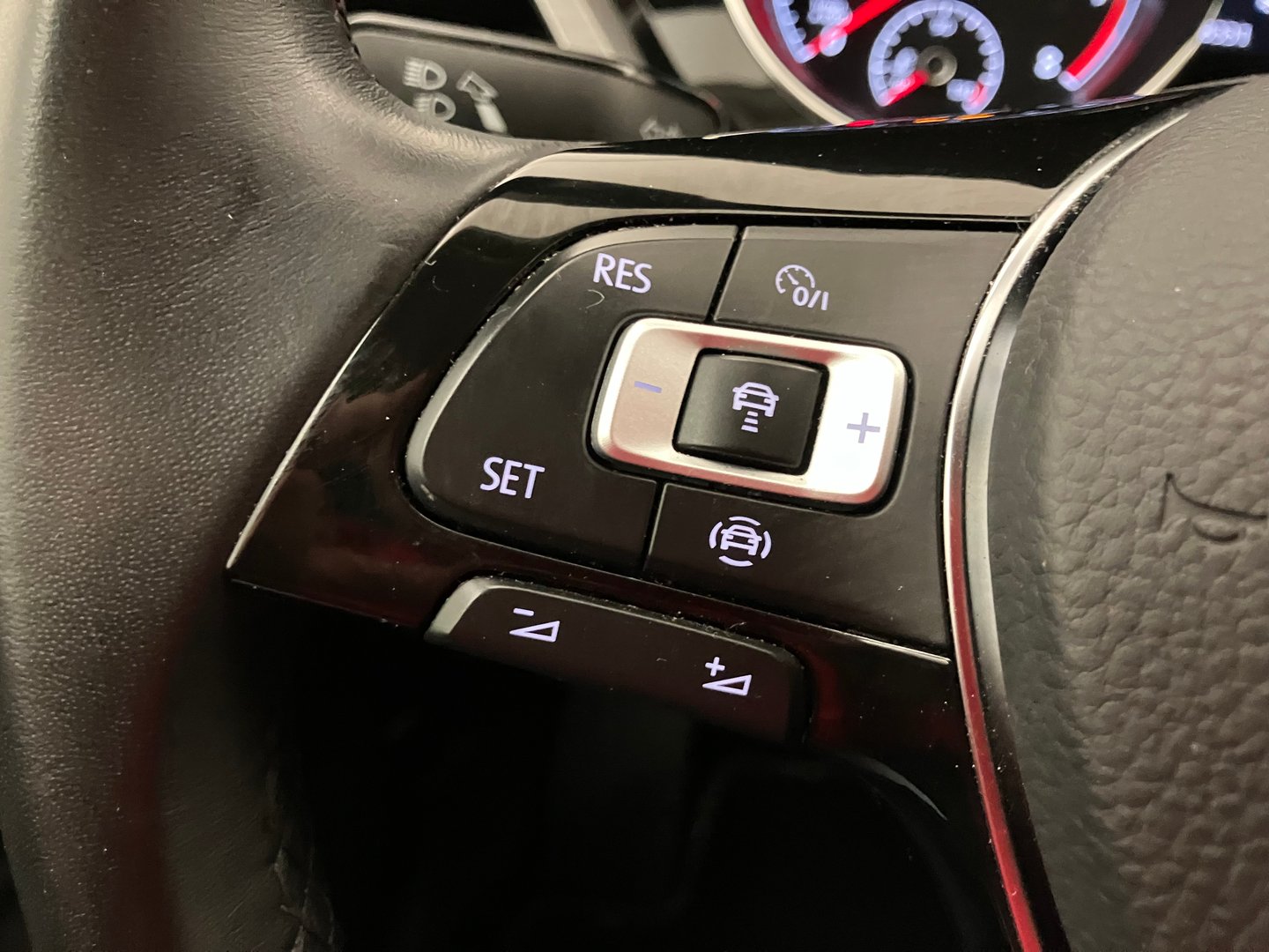 VW Touran Comfortline TSI DSG | Bild 15 von 27