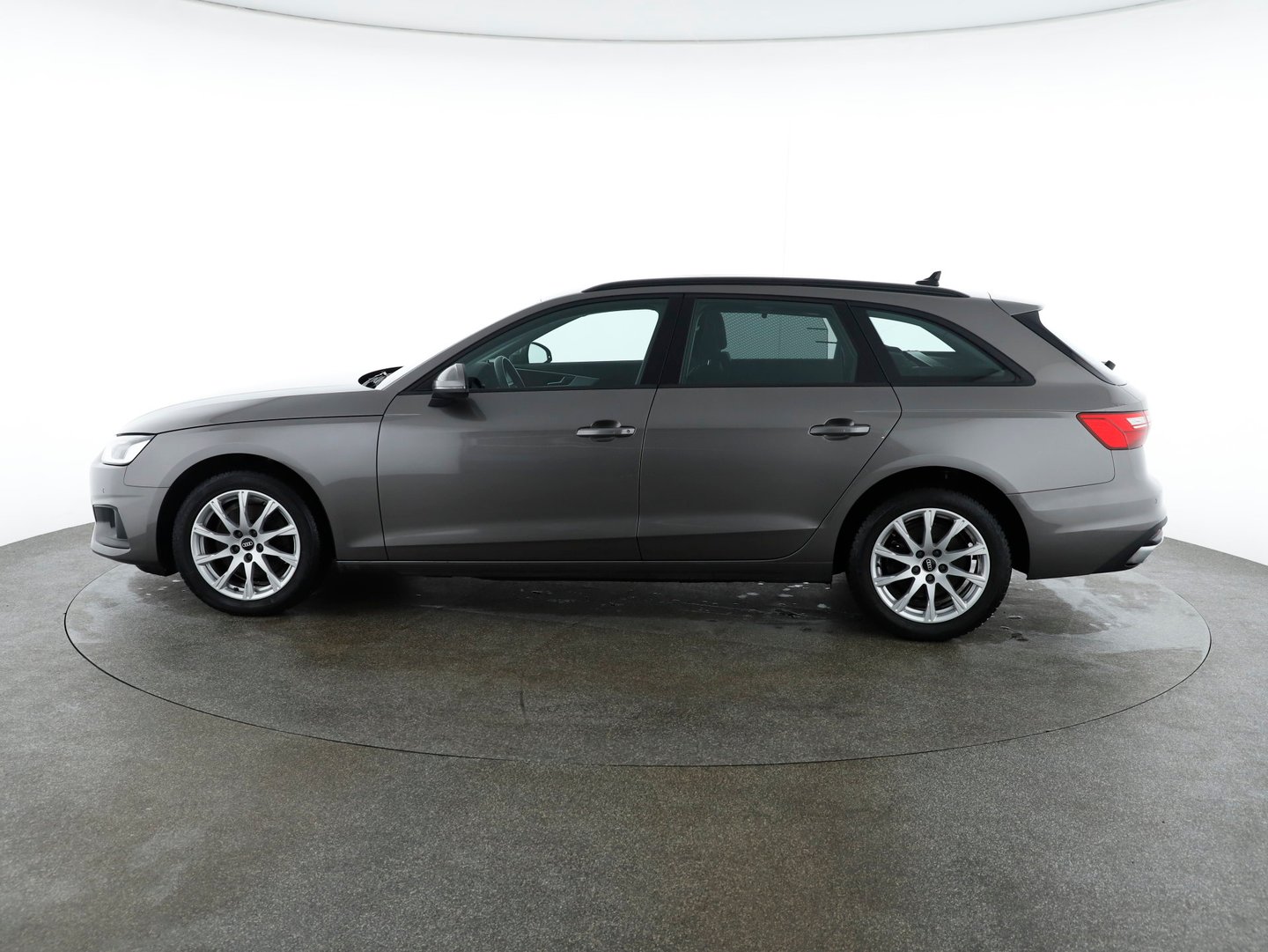 Audi A4 Avant 30 TDI | Bild 8 von 23