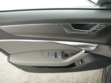 Audi A6 Avant 45 TDI quattro Sport in TAIFUNGRAU METALLIC