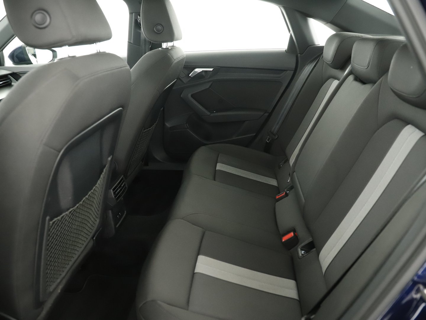 Audi A3 Limousine 35 TDI S line exterieur | Bild 13 von 28