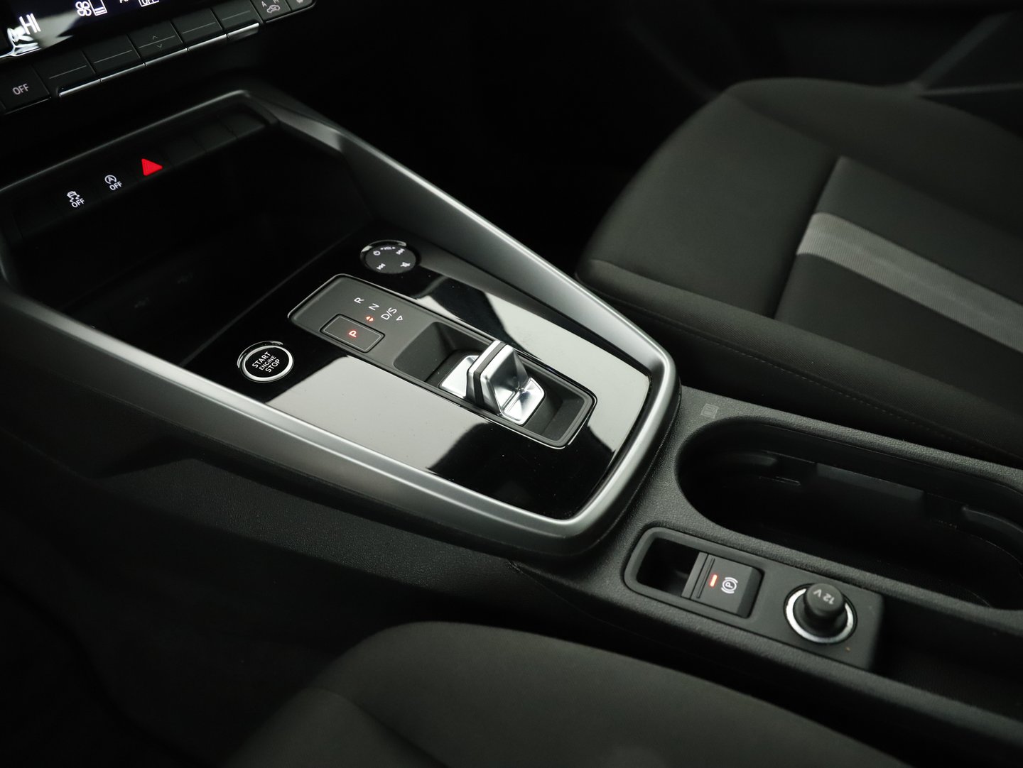Audi A3 Limousine 35 TDI S line exterieur | Bild 16 von 28