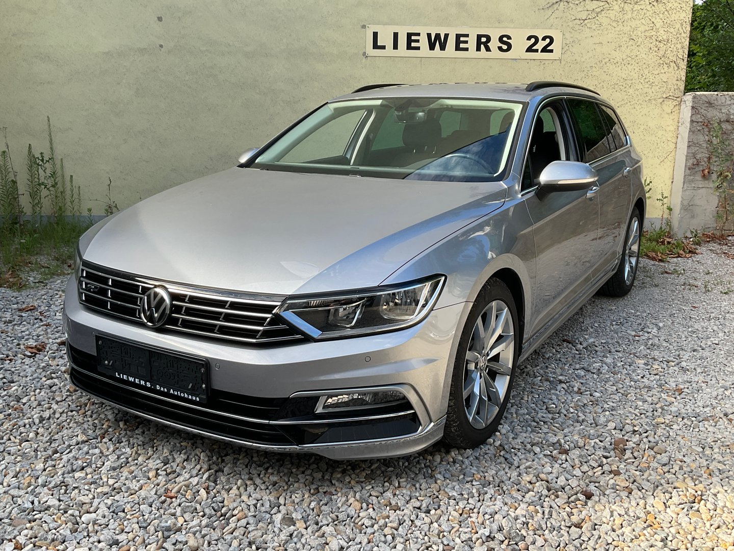 VW Passat Variant