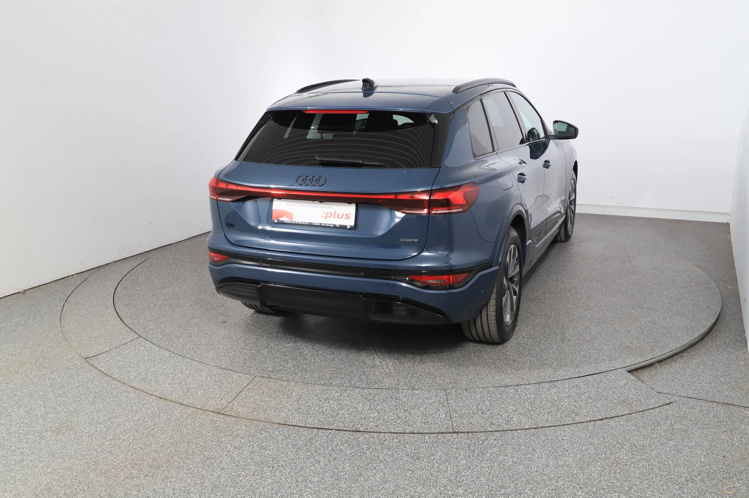 Bild eines Audi Q6 e-tron quattro