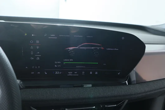 Bild eines Audi Q6 e-tron quattro