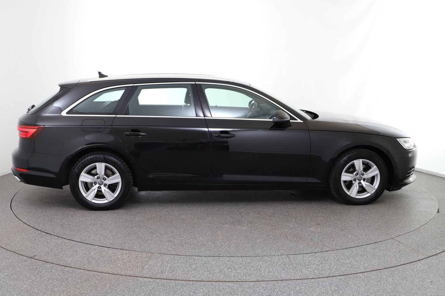 Audi A4 Avant 35 TDI S-tronic | Bild 6 von 28