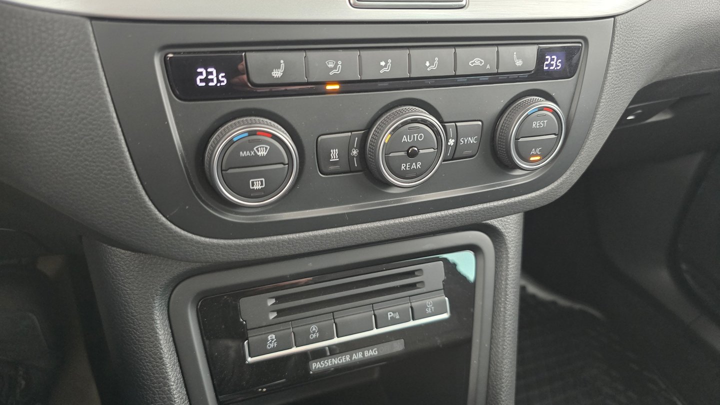 VW Sharan Business+ TSI DSG 7-Sitzer | Bild 19 von 23