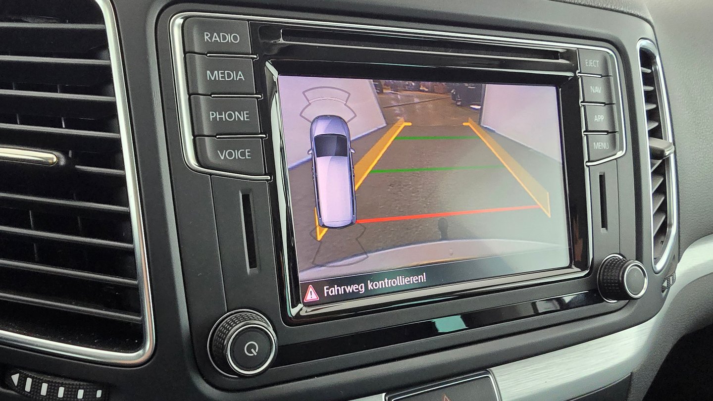 VW Sharan Business+ TSI DSG 7-Sitzer | Bild 18 von 23