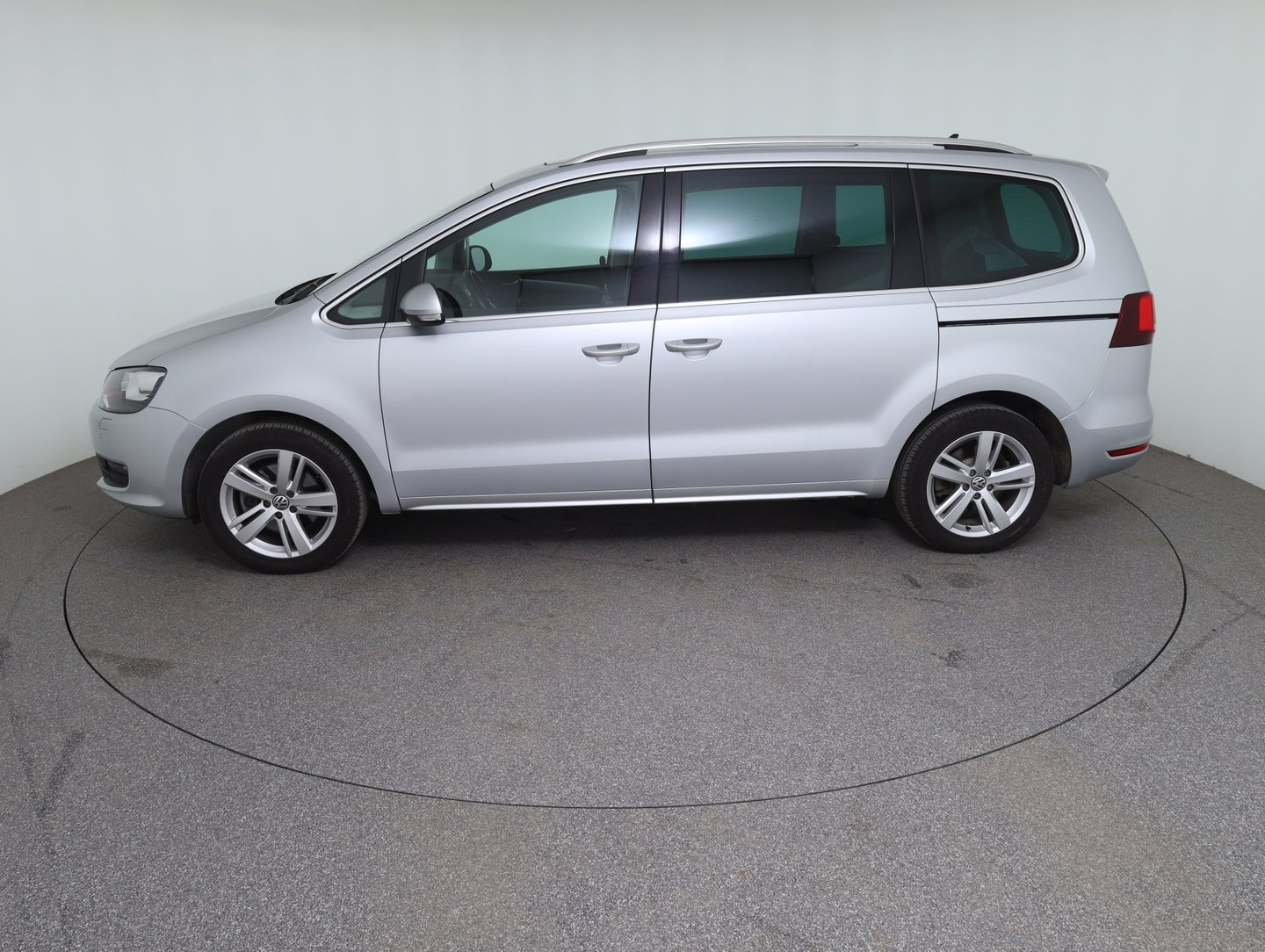 VW Sharan Business+ TSI DSG 7-Sitzer | Bild 8 von 23