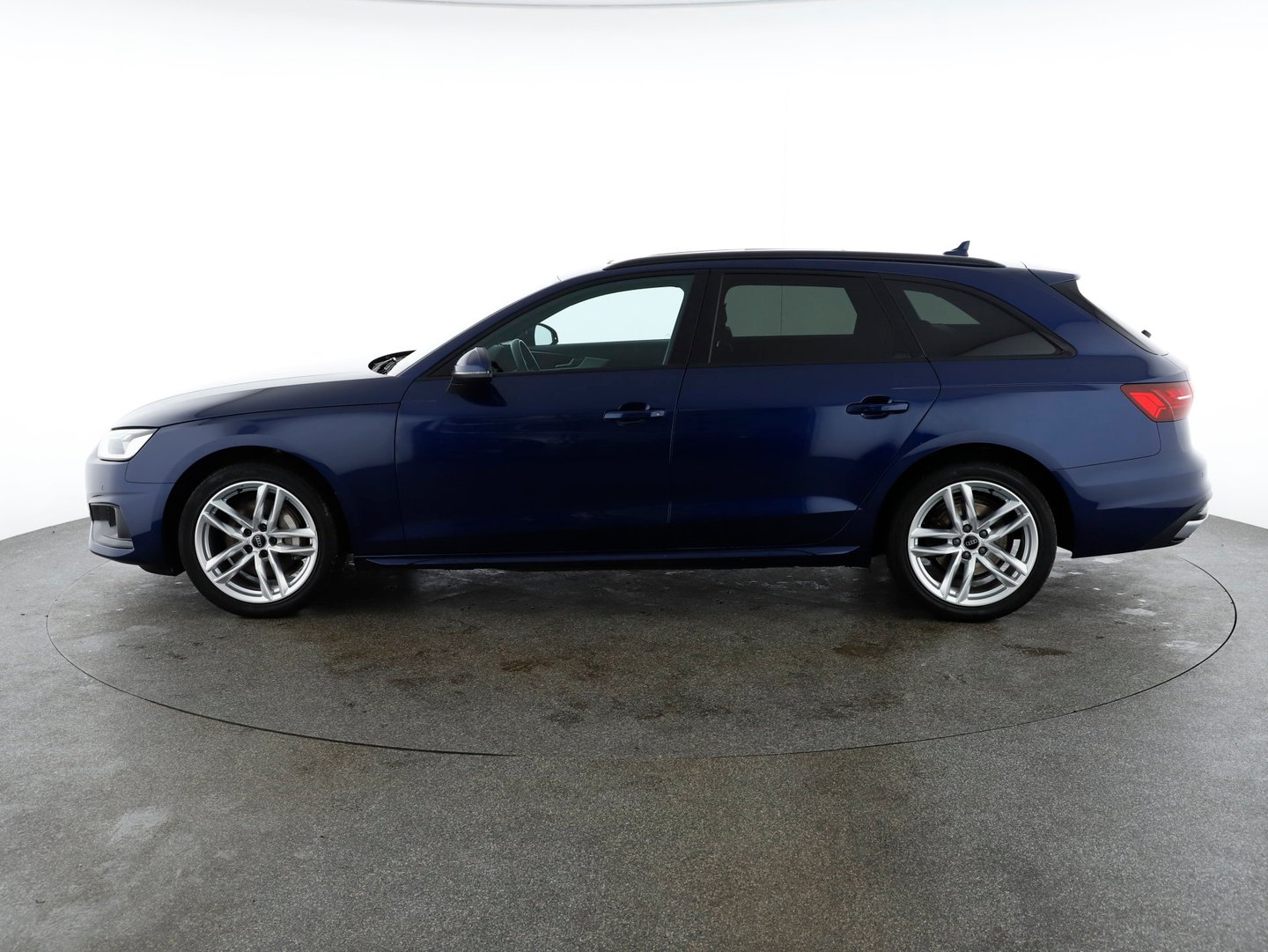 Audi A4 Avant 40 TDI quattro advanced | Bild 8 von 23