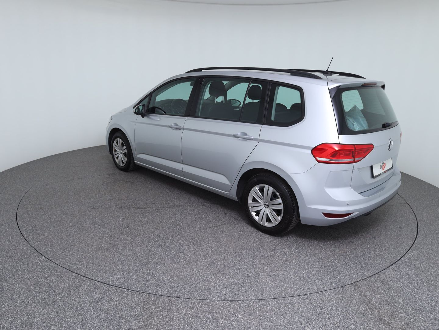 VW Touran TDI SCR 5-Sitzer | Bild 7 von 14