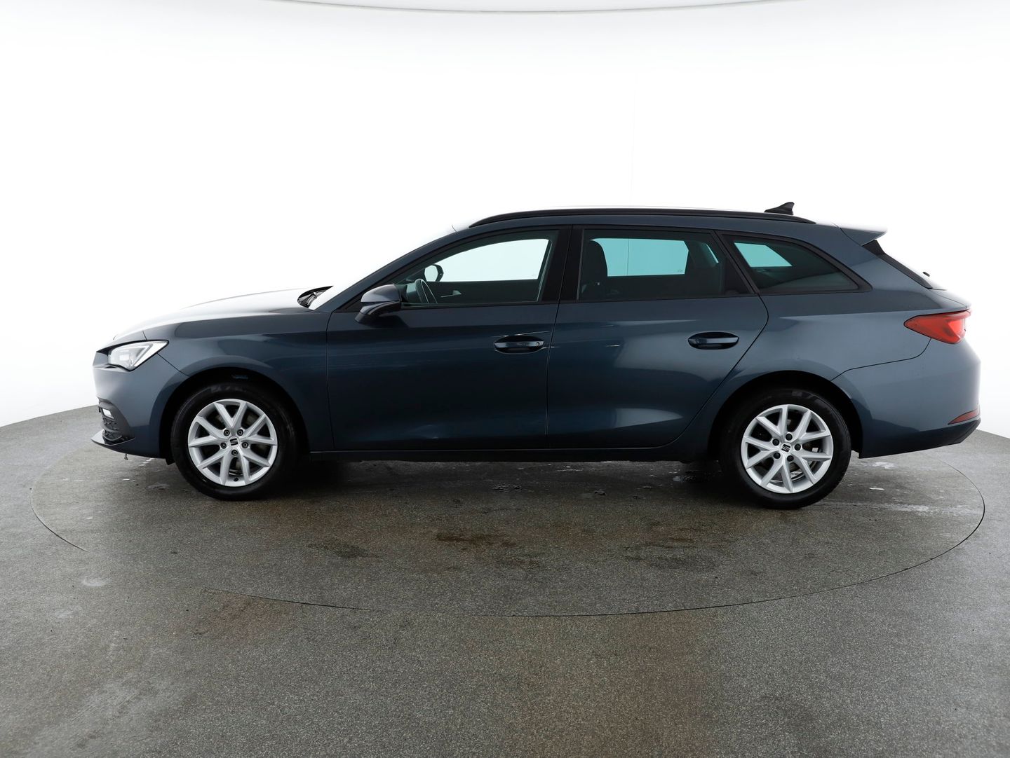 SEAT Leon SP Kombi Style 2.0 TDI DSG | Bild 2 von 26