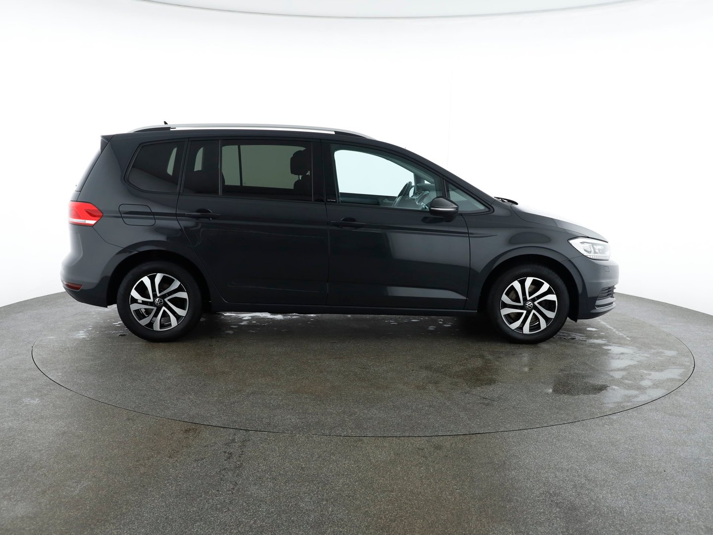 VW Touran Comfortline TDI SCR DSG | Bild 6 von 28