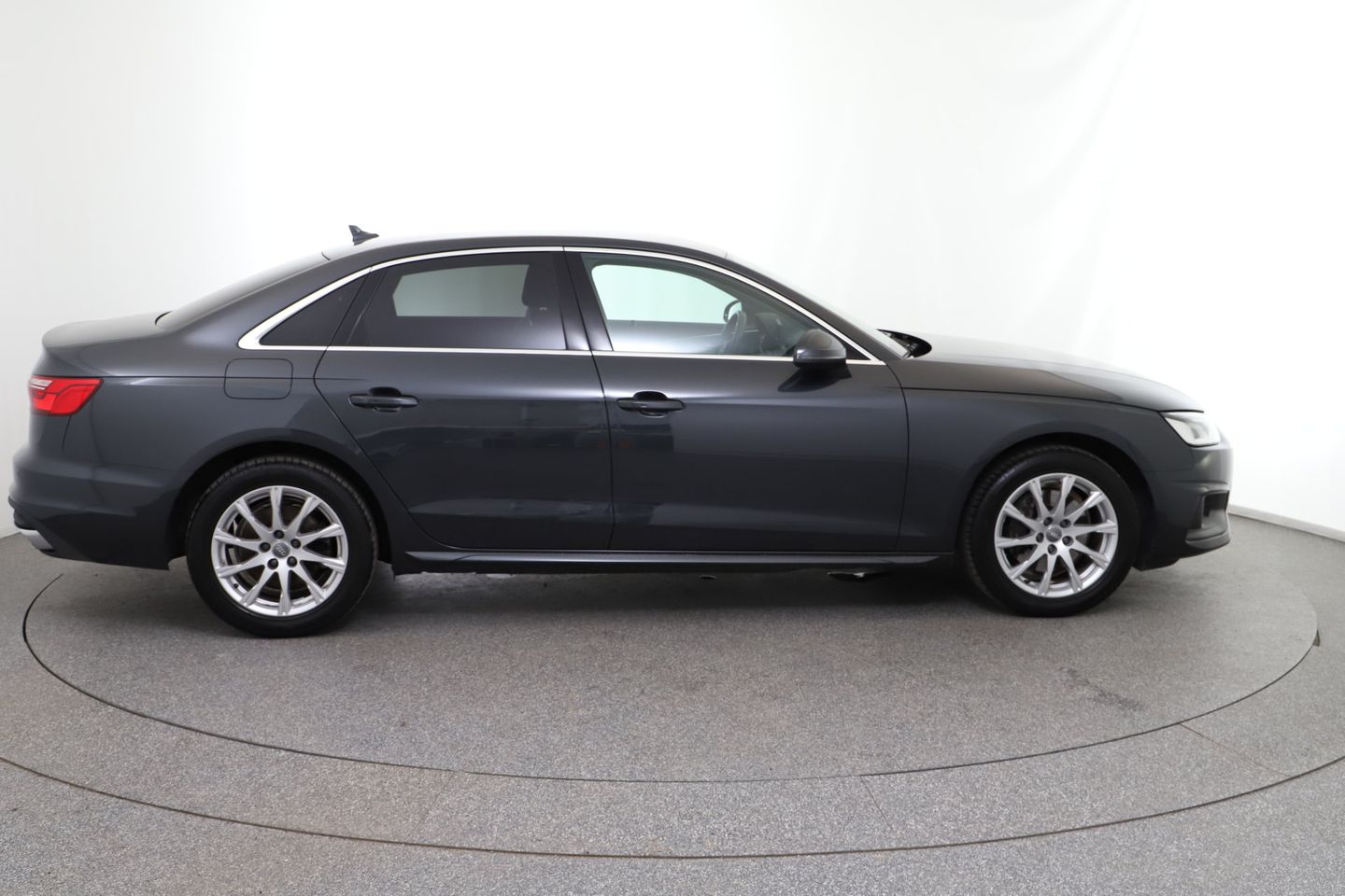 Audi A4 Limousine 40 TDI  quattro | Bild 6 von 26