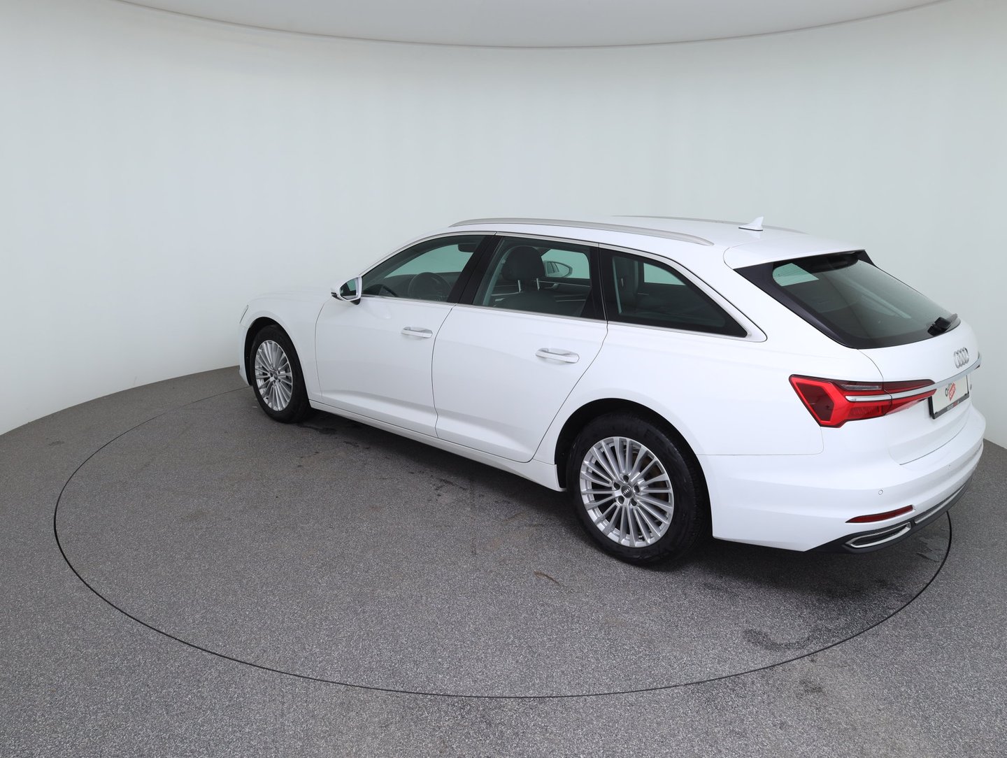 Audi A6 Avant 40 TDI quattro Design | Bild 7 von 10