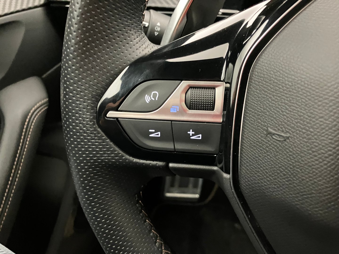 Peugeot 508 SW 2,0 BlueHDi 160 EAT8 S&S GT Line Aut. | Bild 15 von 29