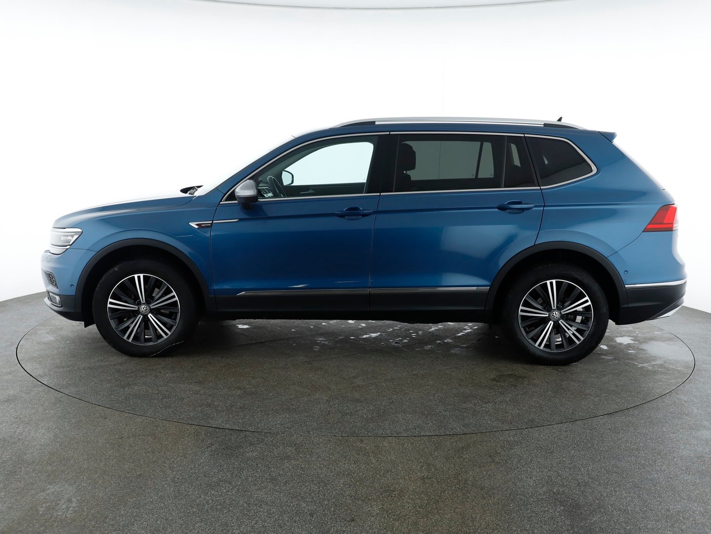 VW Tiguan Allspace Highline TDI 4MOTION DSG | Bild 2 von 27