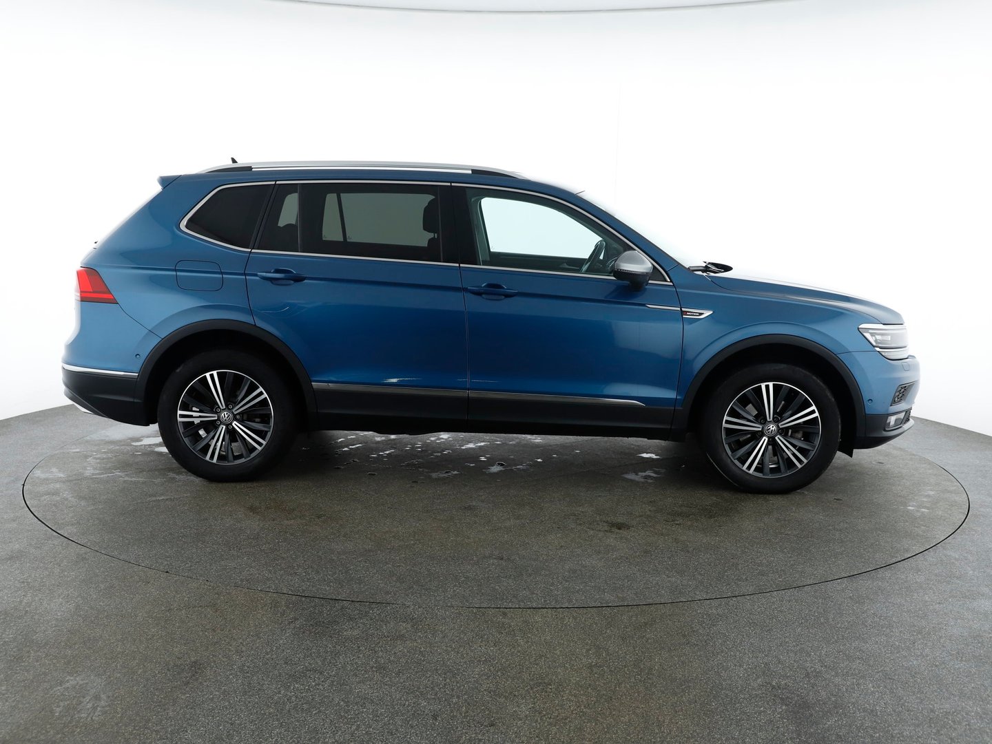VW Tiguan Allspace Highline TDI 4MOTION DSG | Bild 6 von 29