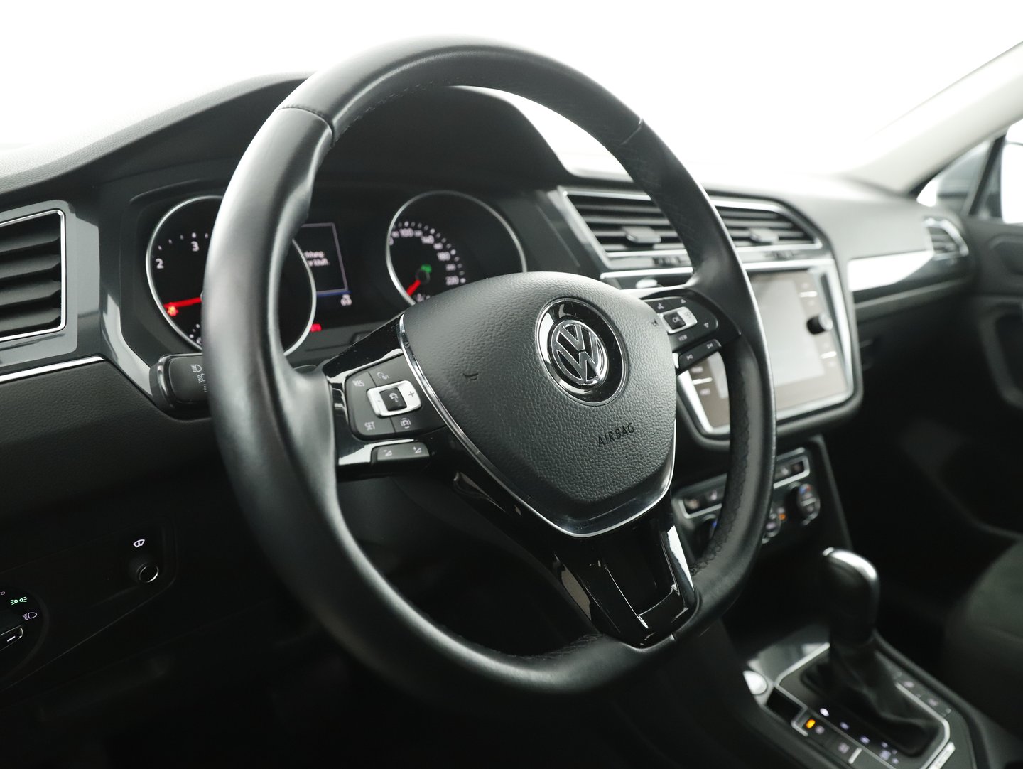 VW Tiguan Allspace Highline TDI 4MOTION DSG | Bild 15 von 29