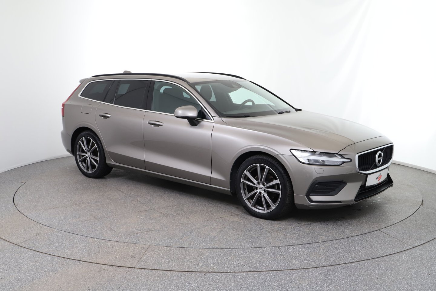 Volvo V60 B4 Momentum Pro Aut. | Bild 7 von 24