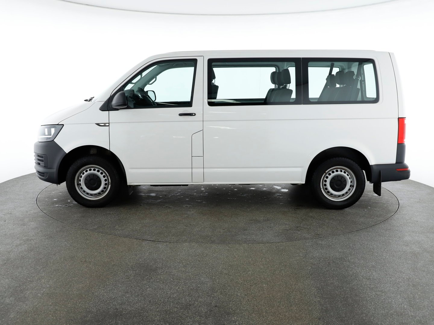 VW Kombi KR 2,0 Entry TDI BMT | Bild 2 von 25