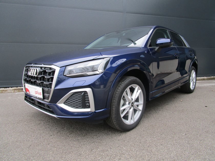 Audi Q2 35 TDI admired