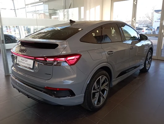Bild eines Q4 Sportback 55 e-tron quattro